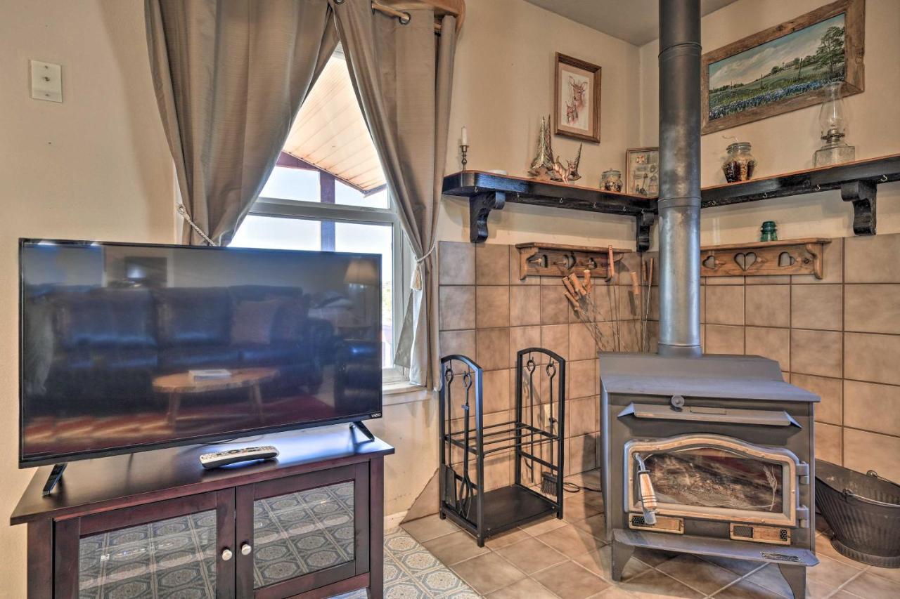 Quiet Pagosa Springs Cabin Lake And Mountain Views! Εξωτερικό φωτογραφία
